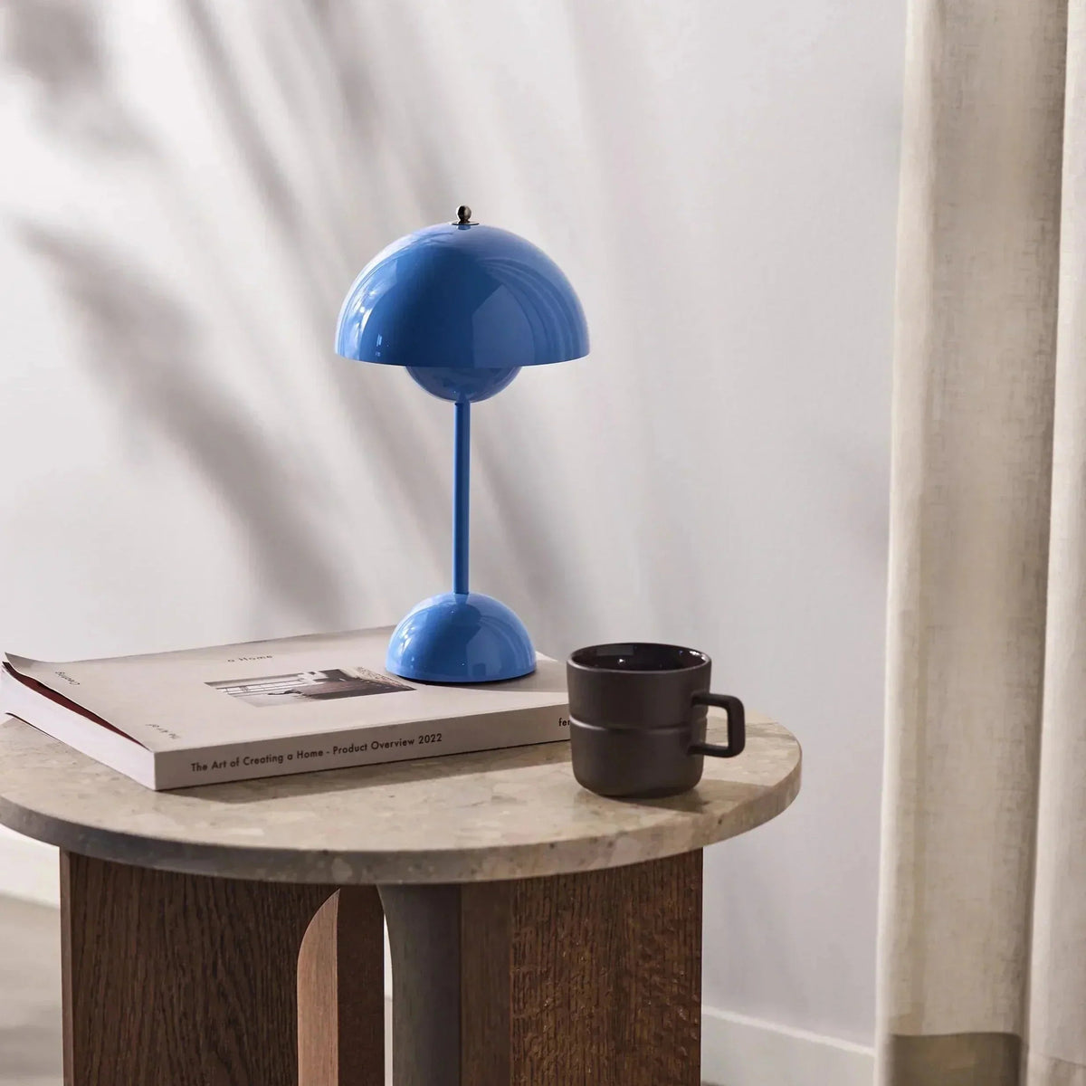 LunarGlow - LED Table Lamp for an Ambient Interior
