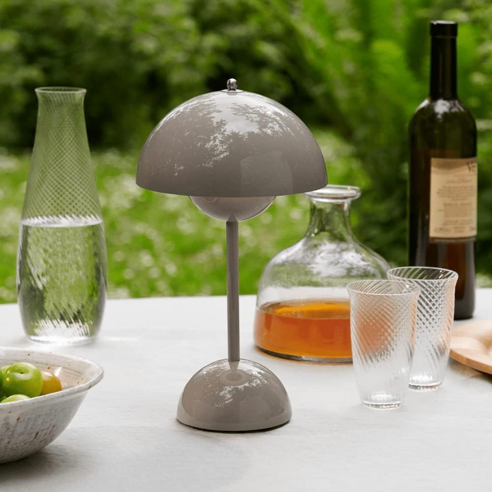 LunarGlow - LED Table Lamp for an Ambient Interior