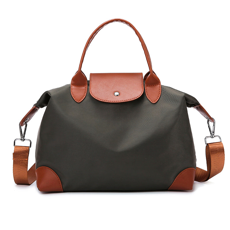 LuxeCarry Tote: Chic & Practical Shoulder Bag