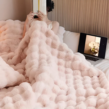 Soft, transportable throw blanket - Cozy comfort anywhere