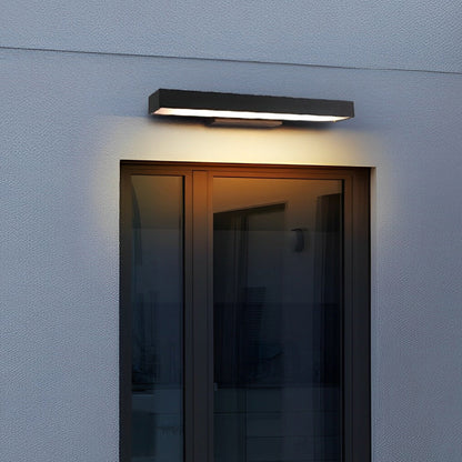 Outdoor Motion Sensing LED Wall Light - Black