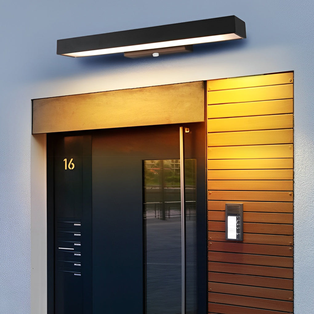 Outdoor Motion Sensing LED Wall Light - Black
