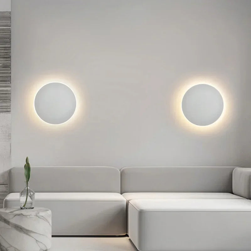 Modern Round LED Wall Lamp with Glossy Effect