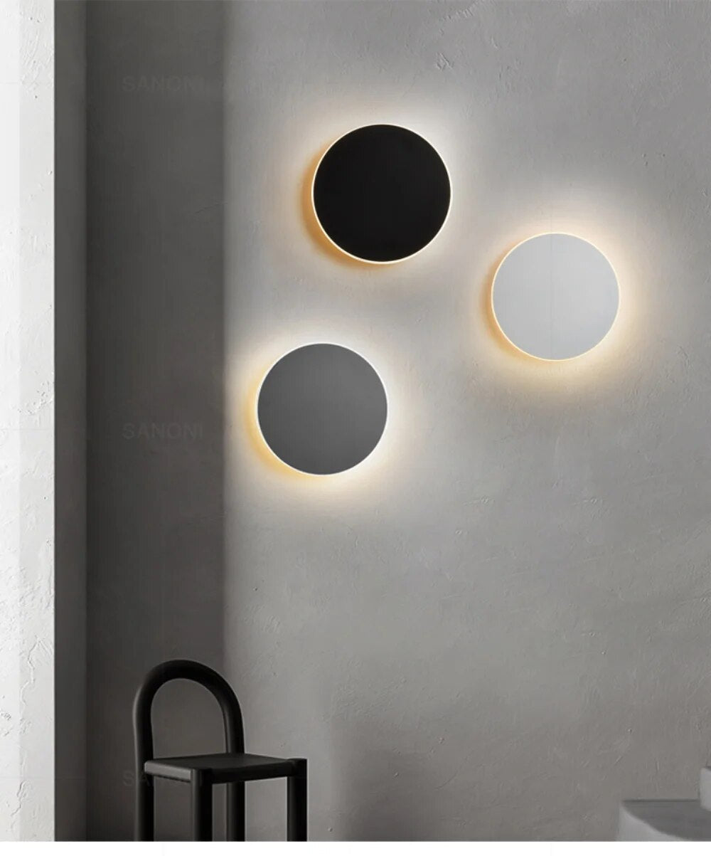 Modern Round LED Wall Lamp with Glossy Effect
