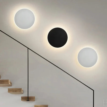 Modern Round LED Wall Lamp with Glossy Effect