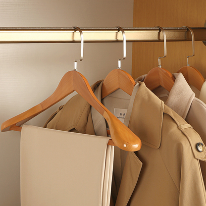 Oaklee Élite – Luxury Wooden Hangers with Refined Design