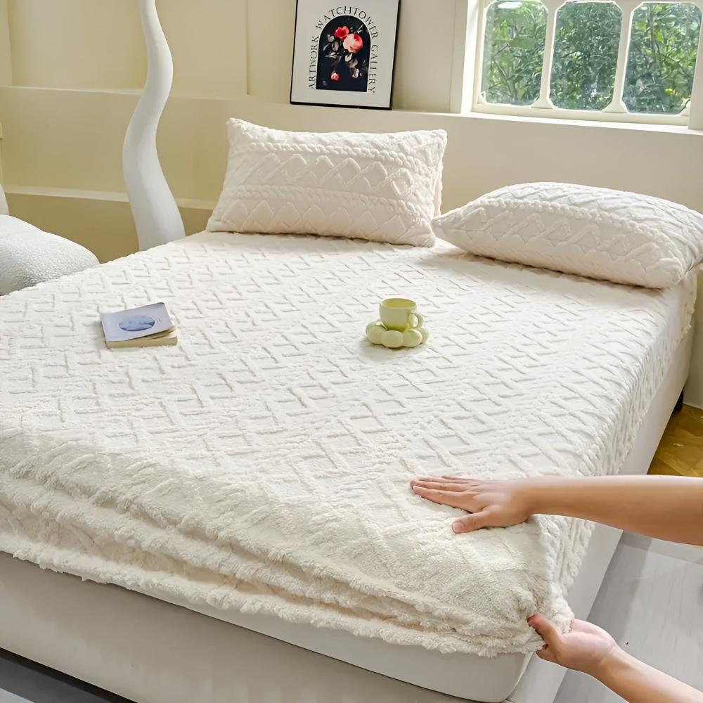 Plush Velvet Sherpa Bedding Ensemble