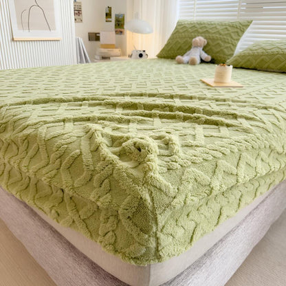 Plush Velvet Sherpa Bedding Ensemble