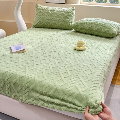 Plush Velvet Sherpa Bedding Ensemble