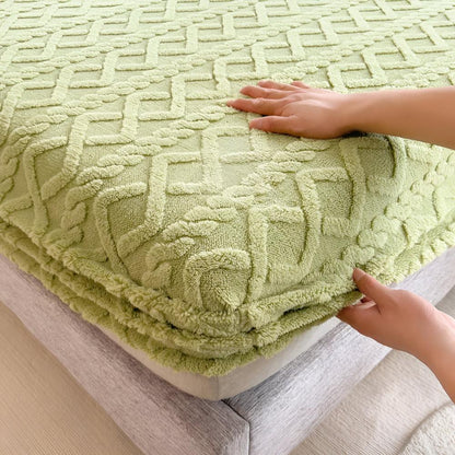 Plush Velvet Sherpa Bedding Ensemble