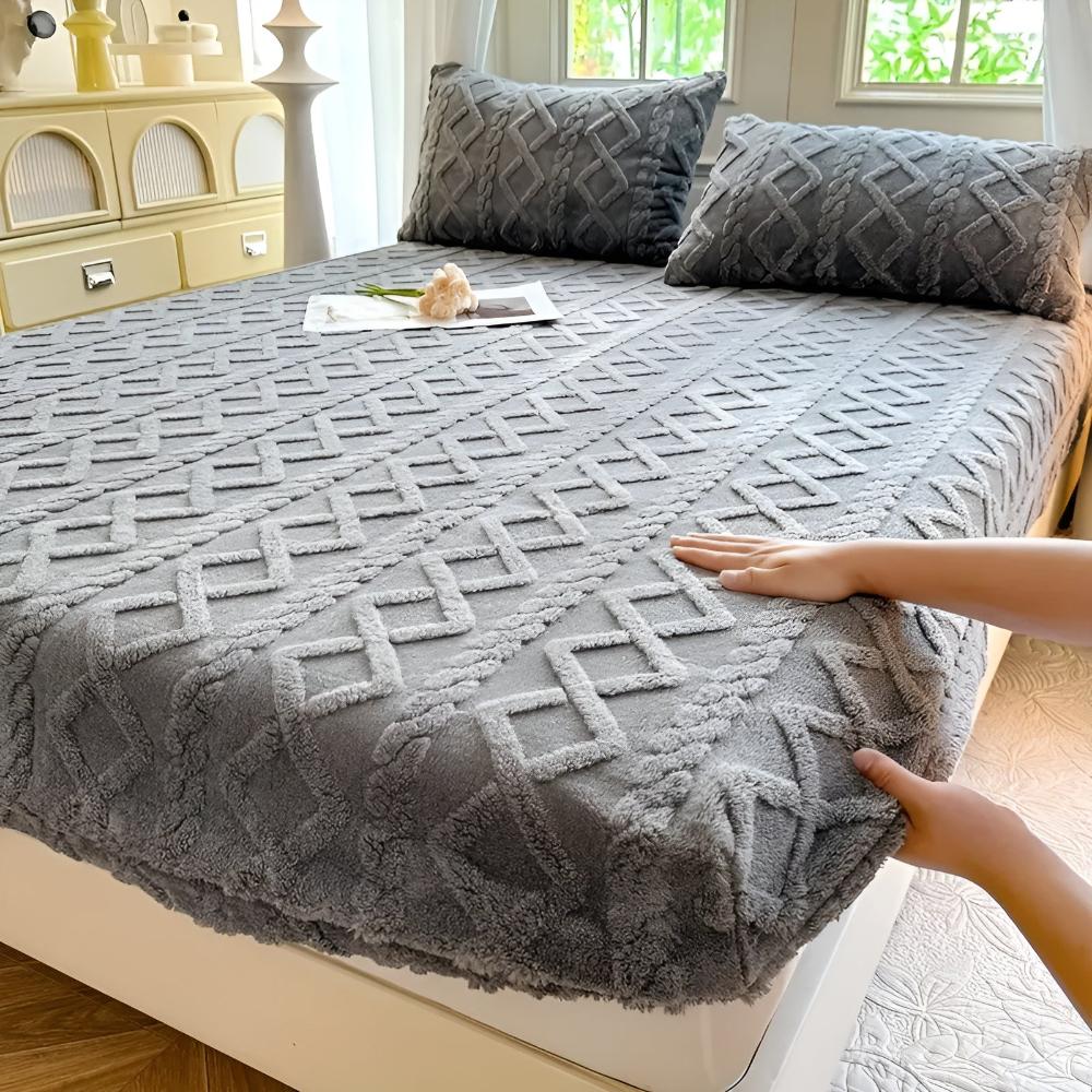Plush Velvet Sherpa Bedding Ensemble