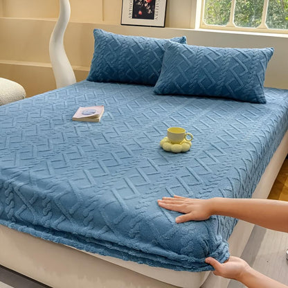 Plush Velvet Sherpa Bedding Ensemble