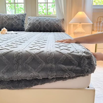 Plush Velvet Sherpa Bedding Ensemble