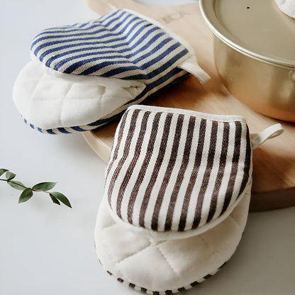Striped Oven Mitts for Heat Protection