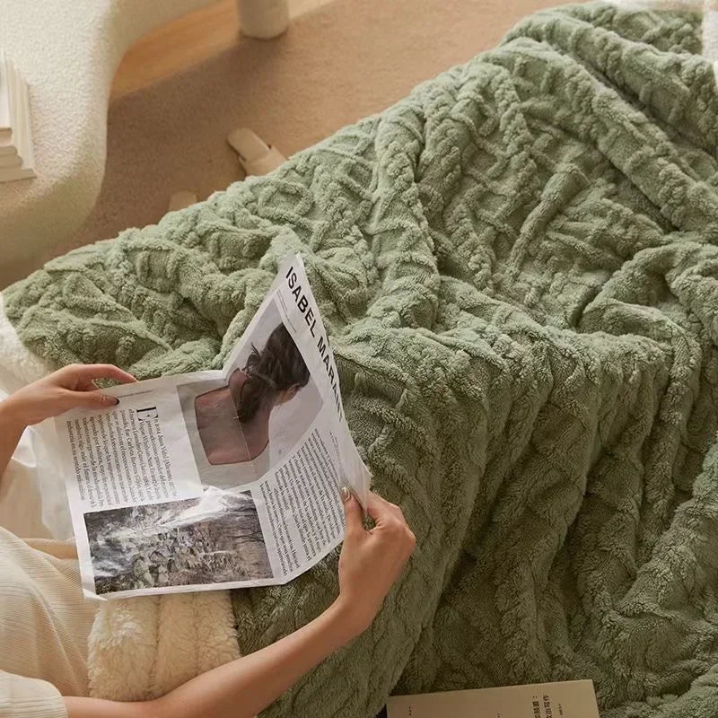 Cozy Lambswool Blanket for Cold Weather - WarmWool