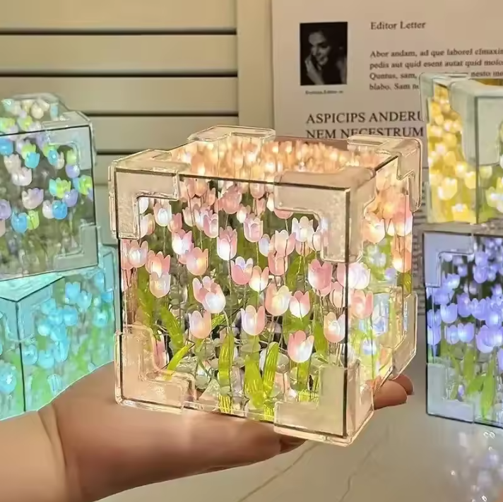Tulip Cube Night Light