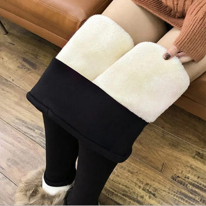 Cozy Velvet Fleece Leggings: Thermal Elegance
