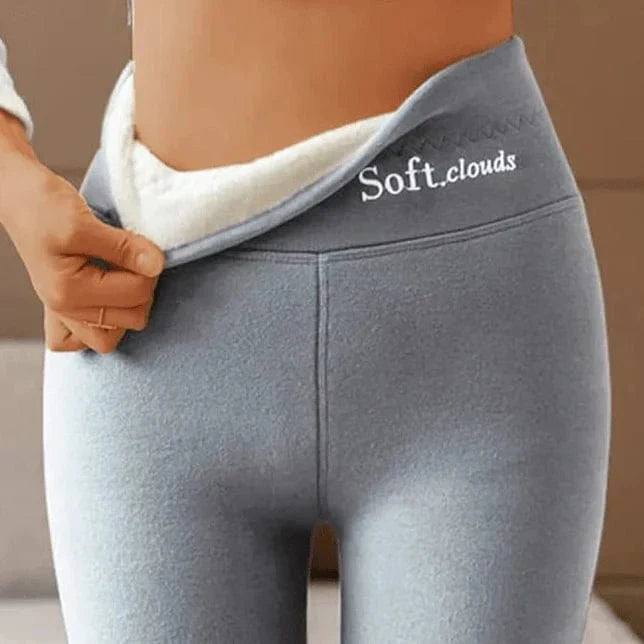 Cozy Velvet Fleece Leggings: Thermal Elegance
