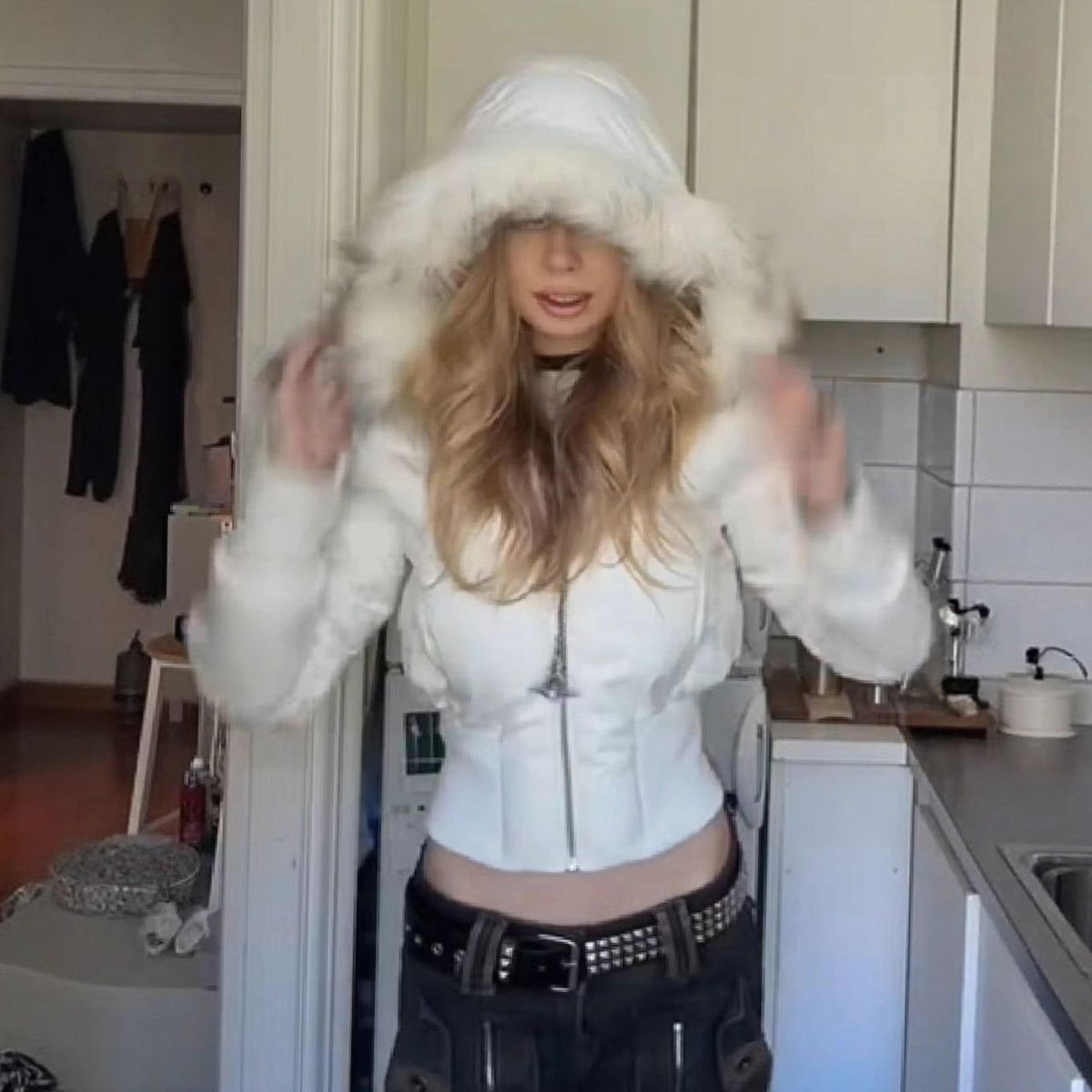 Women's Faux-Fur Trim Zip-Up Cropped Hooded Puffer Jacket
