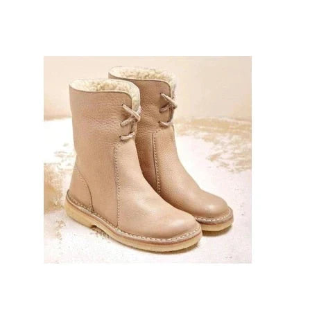Women's Water-Resistant Leather Boots with Wool Lining in Casual Style