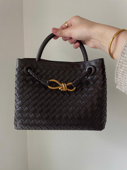 Woven Handbag Small – Compact and Elegant Braided Bag